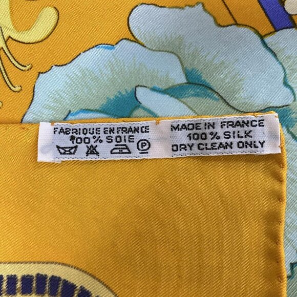 Auth HERMES Carre - Orange Multi Silk Scarf - Picture 5 of 8